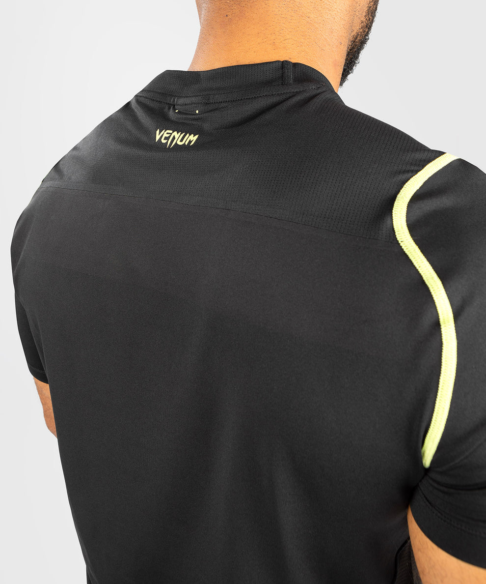 Venum Fusion 2.0 Men Dry Tech T-Shirt - Black/Yellow
